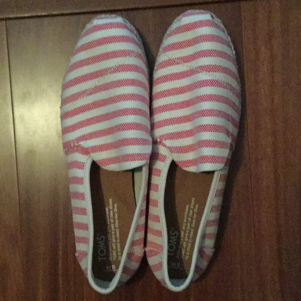 Toms